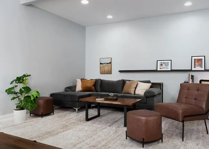 Logan Square Duplex 3br S2 Apartment Chicago